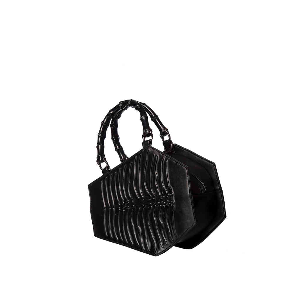 Banned - AMARANTH EMBOSS COFFIN Handtasche - Schwarz